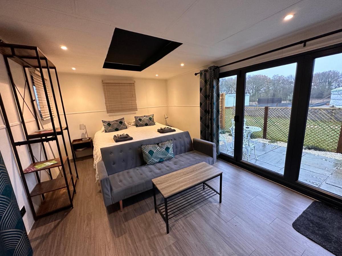 Buzzard Holt Hosting Hotel บักกิงแฮม ภายนอก รูปภาพ