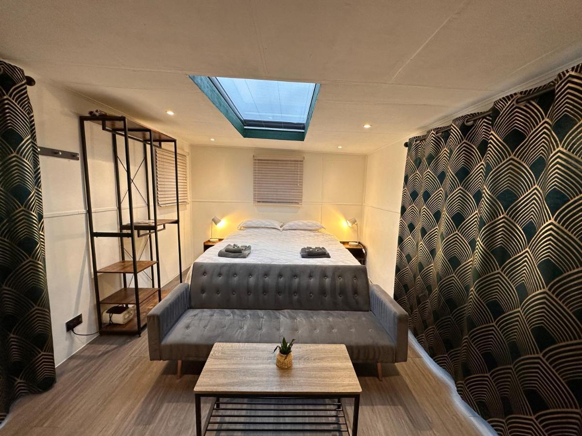 Buzzard Holt Hosting Hotel บักกิงแฮม ภายนอก รูปภาพ