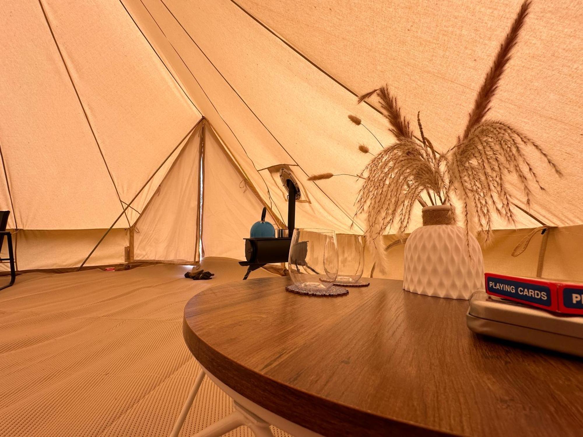 Buzzard Holt Hosting Hotel บักกิงแฮม ภายนอก รูปภาพ