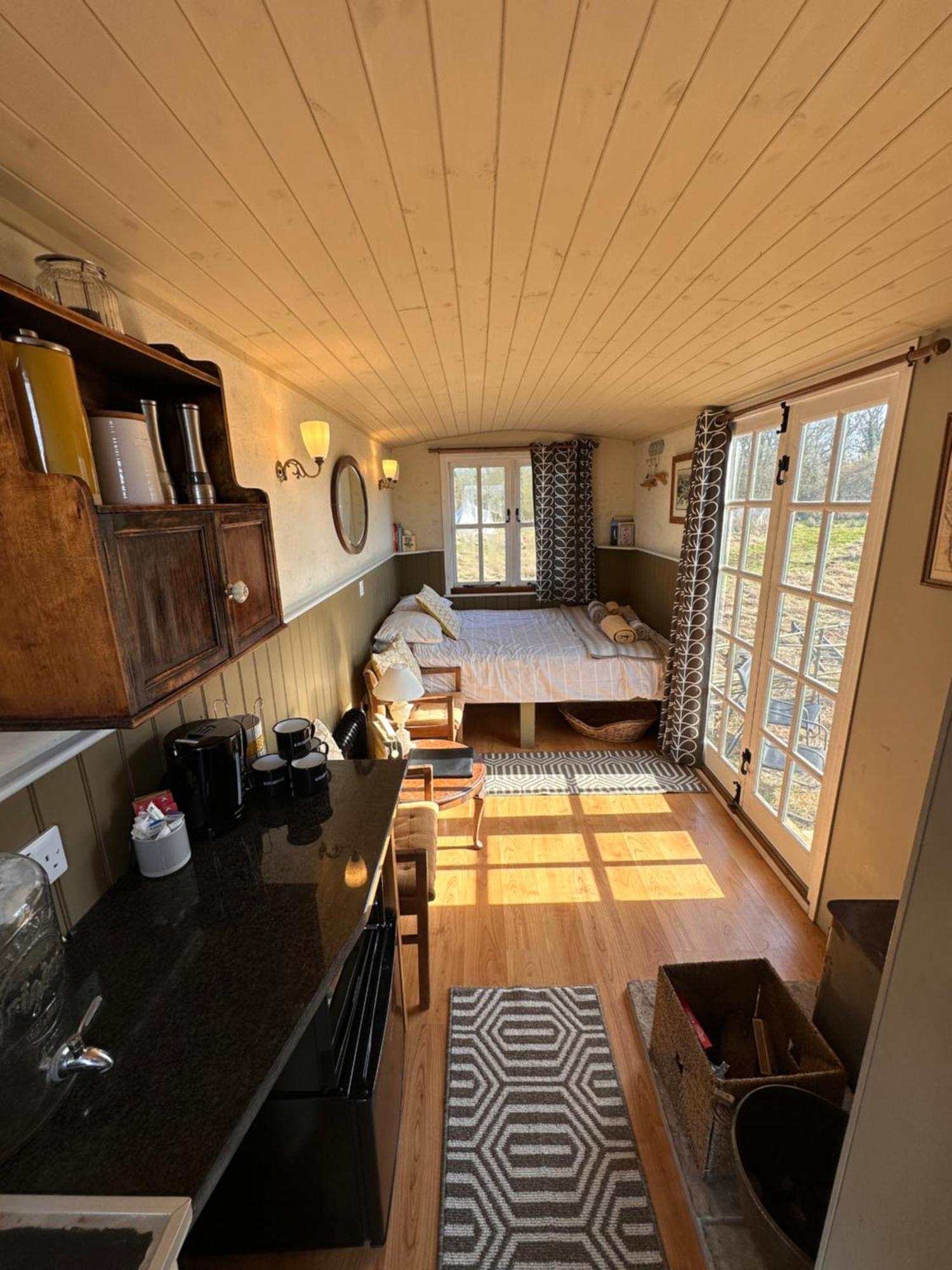 Buzzard Holt Hosting Hotel บักกิงแฮม ภายนอก รูปภาพ